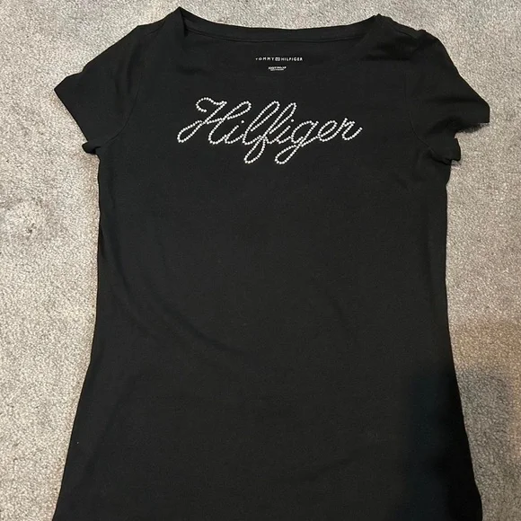 🖤Tommy Hilfiger Tshirt w/ Rhinestone Lettering - Picture 1 of 2